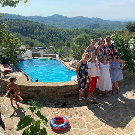 Turisalba Otel Ishem Dış mekan fotoğraf