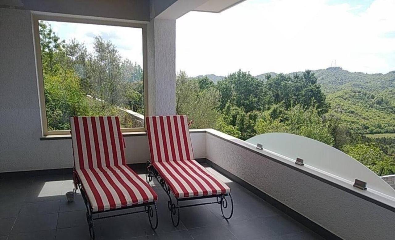 Turisalba Otel Ishem Dış mekan fotoğraf