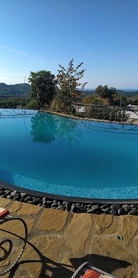 Turisalba Otel Ishem Dış mekan fotoğraf
